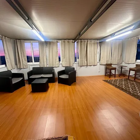 아파트 Dionisia Sunshine View House With Gym 케팔로스