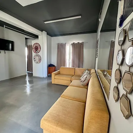 Dionisia Sunshine View House With Gym 아파트