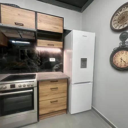 Dionisia Sunshine View House With Gym *