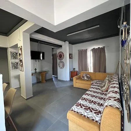 Dionisia Sunshine View House With Gym
