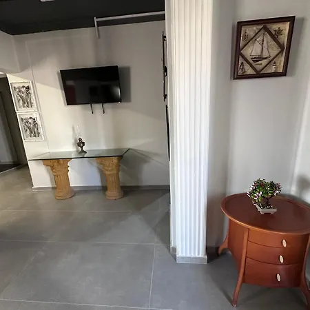 Dionisia Sunshine View House With Gym