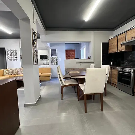 Dionisia Sunshine View House With Gym *