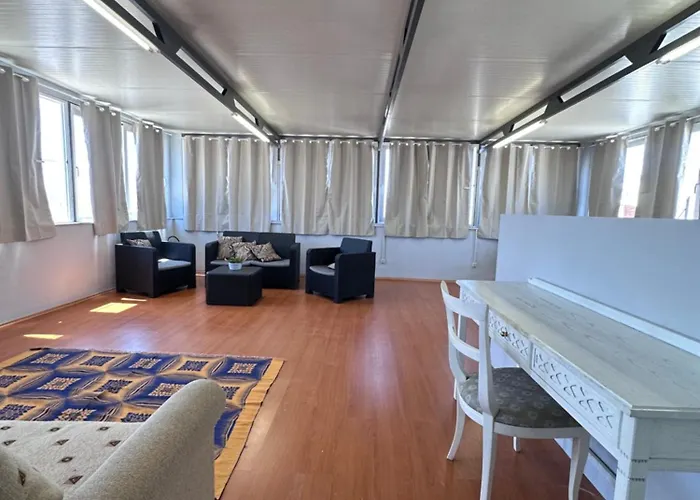 Dionisia Sunshine View House With Gym *