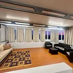 Dionisia Sunshine View House With Gym Apartment *