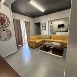 Dionisia Sunshine View House With Gym Apartment *