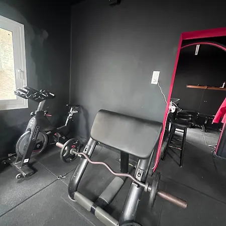 Dionisia Sunshine View House With Gym