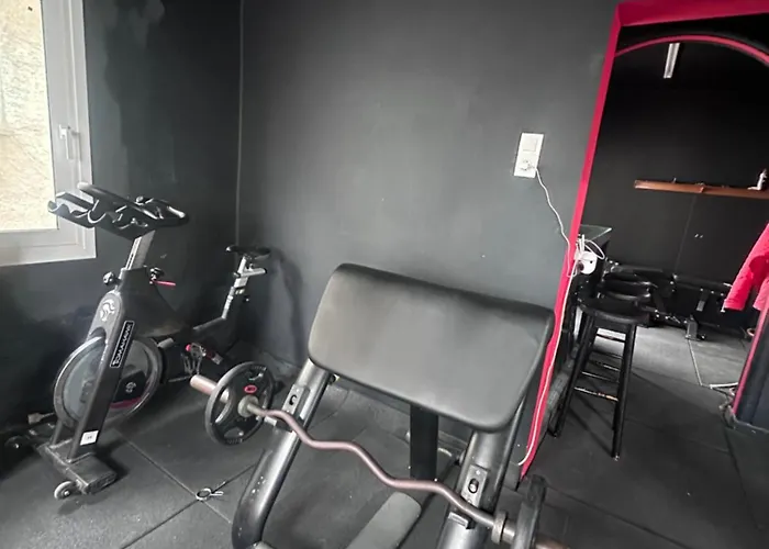 Dionisia Sunshine View House With Gym